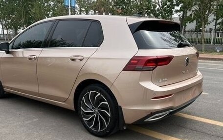 Volkswagen Golf VIII, 2021 год, 1 550 000 рублей, 6 фотография