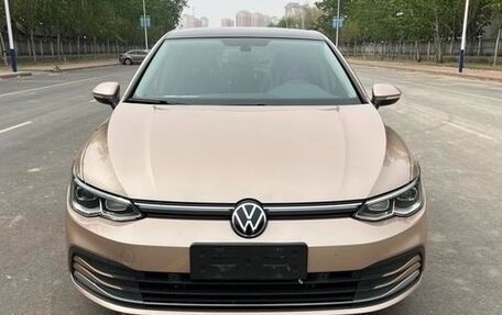 Volkswagen Golf VIII, 2021 год, 1 550 000 рублей, 2 фотография