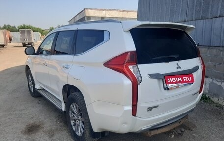 Mitsubishi Pajero Sport III рестайлинг, 2019 год, 2 360 000 рублей, 7 фотография