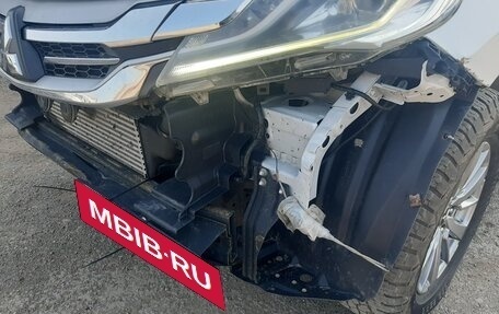Mitsubishi Pajero Sport III рестайлинг, 2019 год, 2 360 000 рублей, 18 фотография