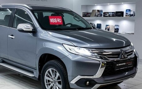 Mitsubishi Pajero Sport III рестайлинг, 2017 год, 2 899 000 рублей, 3 фотография