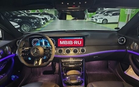 Mercedes-Benz E-Класс AMG, 2022 год, 6 000 000 рублей, 4 фотография