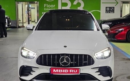 Mercedes-Benz E-Класс AMG, 2022 год, 6 000 000 рублей, 2 фотография