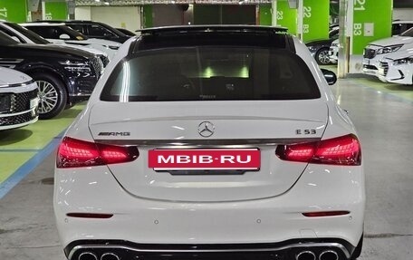 Mercedes-Benz E-Класс AMG, 2022 год, 6 000 000 рублей, 3 фотография