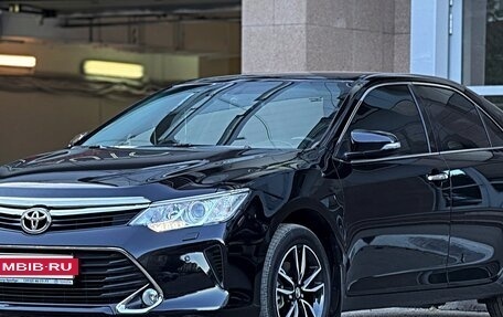 Toyota Camry, 2017 год, 2 479 000 рублей, 2 фотография