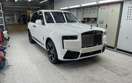 Rolls-Royce Cullinan, 2025 год, 93 000 000 рублей, 3 фотография