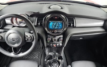 MINI Hatch, 2020 год, 1 610 000 рублей, 7 фотография