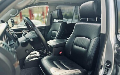Toyota Land Cruiser 200, 2011 год, 2 900 000 рублей, 8 фотография