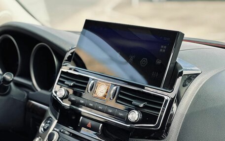 Toyota Land Cruiser 200, 2011 год, 2 900 000 рублей, 22 фотография