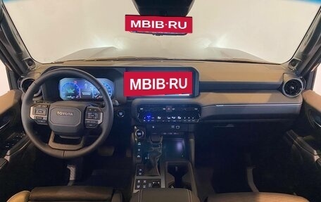 Toyota Land Cruiser Prado, 2024 год, 12 300 000 рублей, 13 фотография