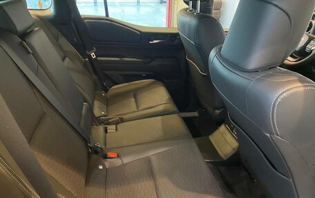 Toyota Land Cruiser Prado, 2024 год, 12 300 000 рублей, 24 фотография