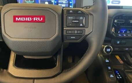 Toyota Land Cruiser Prado, 2024 год, 12 300 000 рублей, 18 фотография