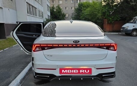 KIA K5, 2020 год, 2 600 000 рублей, 17 фотография