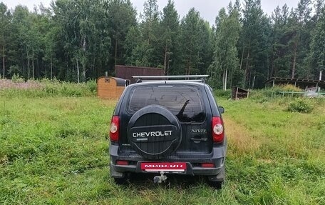Chevrolet Niva I рестайлинг, 2013 год, 465 000 рублей, 4 фотография