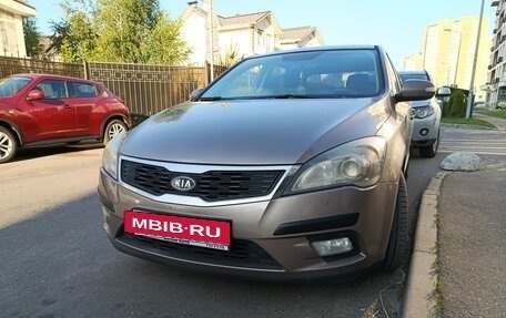 KIA cee'd I рестайлинг, 2011 год, 800 000 рублей, 3 фотография