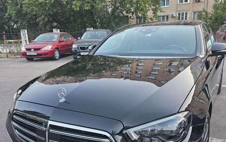 Mercedes-Benz E-Класс, 2020 год, 6 000 000 рублей, 2 фотография