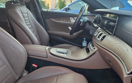 Mercedes-Benz E-Класс, 2020 год, 6 000 000 рублей, 7 фотография