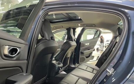 Volvo S60 III, 2022 год, 2 300 000 рублей, 8 фотография