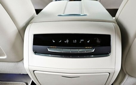 Cadillac Escalade V, 2022 год, 10 142 006 рублей, 15 фотография