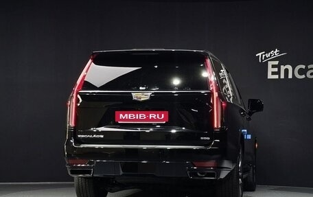 Cadillac Escalade V, 2022 год, 10 142 006 рублей, 4 фотография