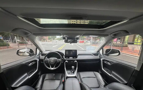 Toyota RAV4, 2021 год, 2 547 690 рублей, 9 фотография