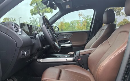Mercedes-Benz GLB, 2022 год, 2 980 000 рублей, 10 фотография