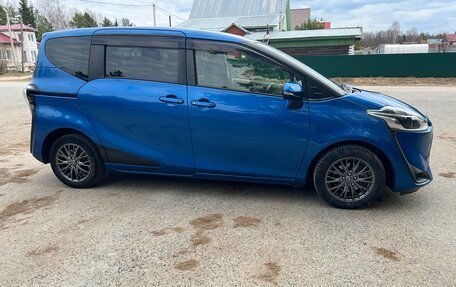 Toyota Sienta II, 2019 год, 1 590 000 рублей, 5 фотография