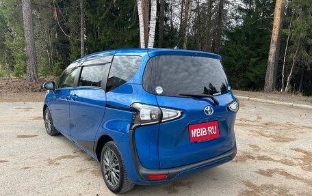 Toyota Sienta II, 2019 год, 1 590 000 рублей, 2 фотография