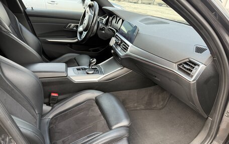 BMW 3 серия, 2019 год, 3 150 000 рублей, 10 фотография