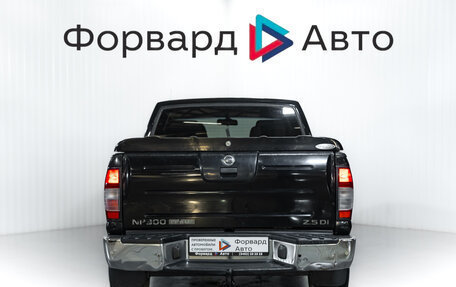 Nissan NP300, 2008 год, 1 150 000 рублей, 6 фотография