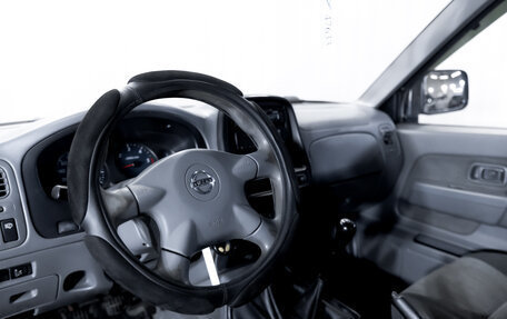 Nissan NP300, 2008 год, 1 150 000 рублей, 14 фотография