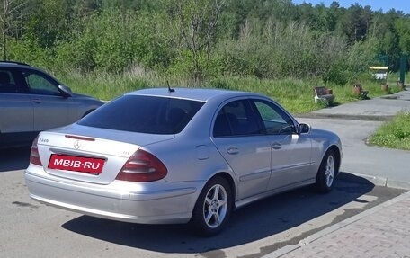 Mercedes-Benz E-Класс, 2004 год, 780 000 рублей, 6 фотография