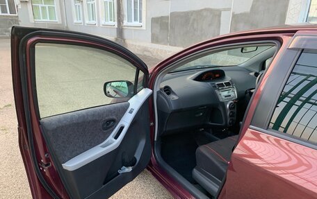 Toyota Vitz, 2010 год, 700 000 рублей, 12 фотография