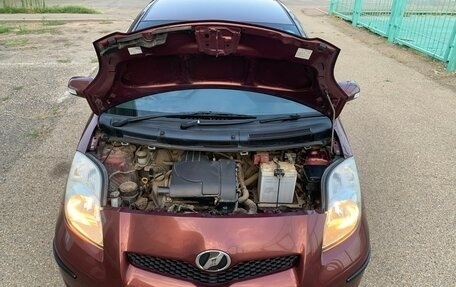 Toyota Vitz, 2010 год, 700 000 рублей, 13 фотография