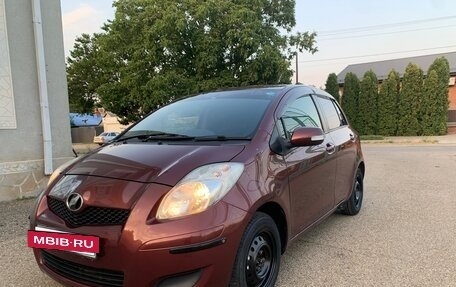 Toyota Vitz, 2010 год, 700 000 рублей, 3 фотография