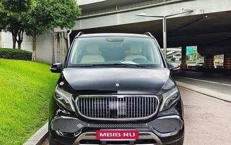 Mercedes-Benz V-Класс, 2022 год, 4 600 006 рублей, 2 фотография