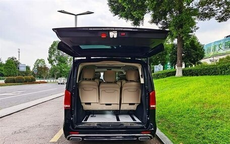 Mercedes-Benz V-Класс, 2022 год, 4 600 006 рублей, 20 фотография
