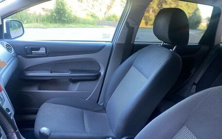 Ford Focus II рестайлинг, 2010 год, 550 000 рублей, 32 фотография