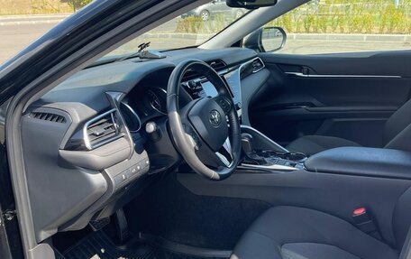 Toyota Camry, 2018 год, 2 700 000 рублей, 7 фотография
