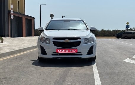Chevrolet Cruze II, 2013 год, 750 000 рублей, 3 фотография