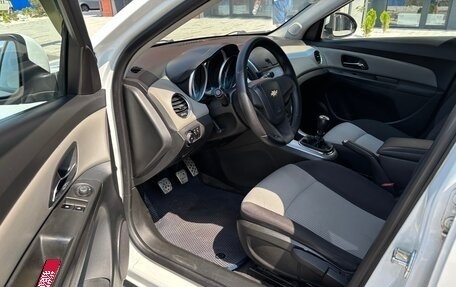 Chevrolet Cruze II, 2013 год, 750 000 рублей, 10 фотография