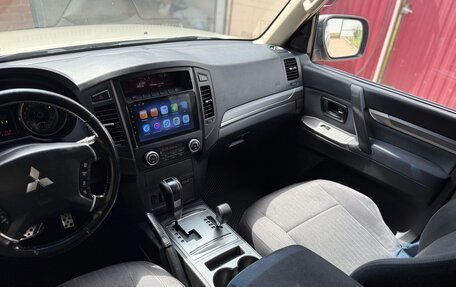 Mitsubishi Pajero IV, 2012 год, 1 840 000 рублей, 24 фотография