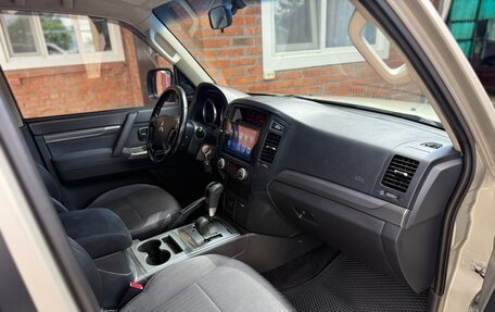 Mitsubishi Pajero IV, 2012 год, 1 840 000 рублей, 33 фотография