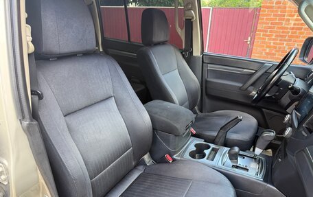 Mitsubishi Pajero IV, 2012 год, 1 840 000 рублей, 39 фотография