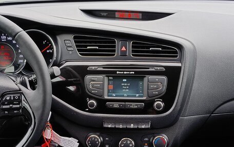 KIA cee'd III, 2014 год, 1 299 995 рублей, 21 фотография