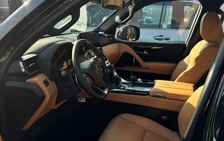 Lexus LX, 2025 год, 20 000 000 рублей, 5 фотография
