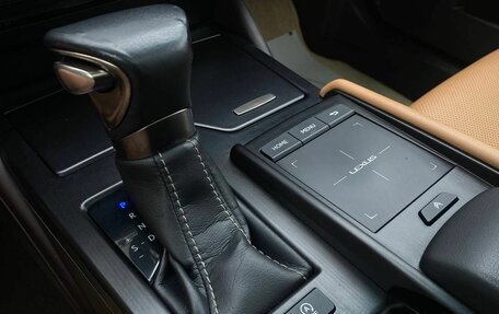 Lexus ES VII, 2019 год, 3 435 000 рублей, 21 фотография