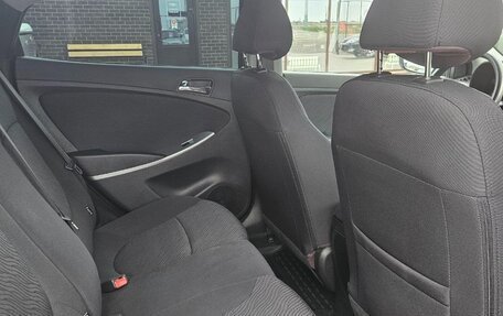 Hyundai Solaris II рестайлинг, 2013 год, 949 990 рублей, 15 фотография