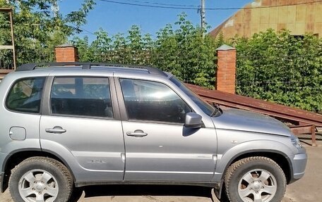 Chevrolet Niva I рестайлинг, 2014 год, 310 000 рублей, 2 фотография