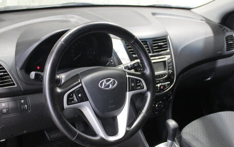 Hyundai Solaris II рестайлинг, 2011 год, 685 000 рублей, 5 фотография